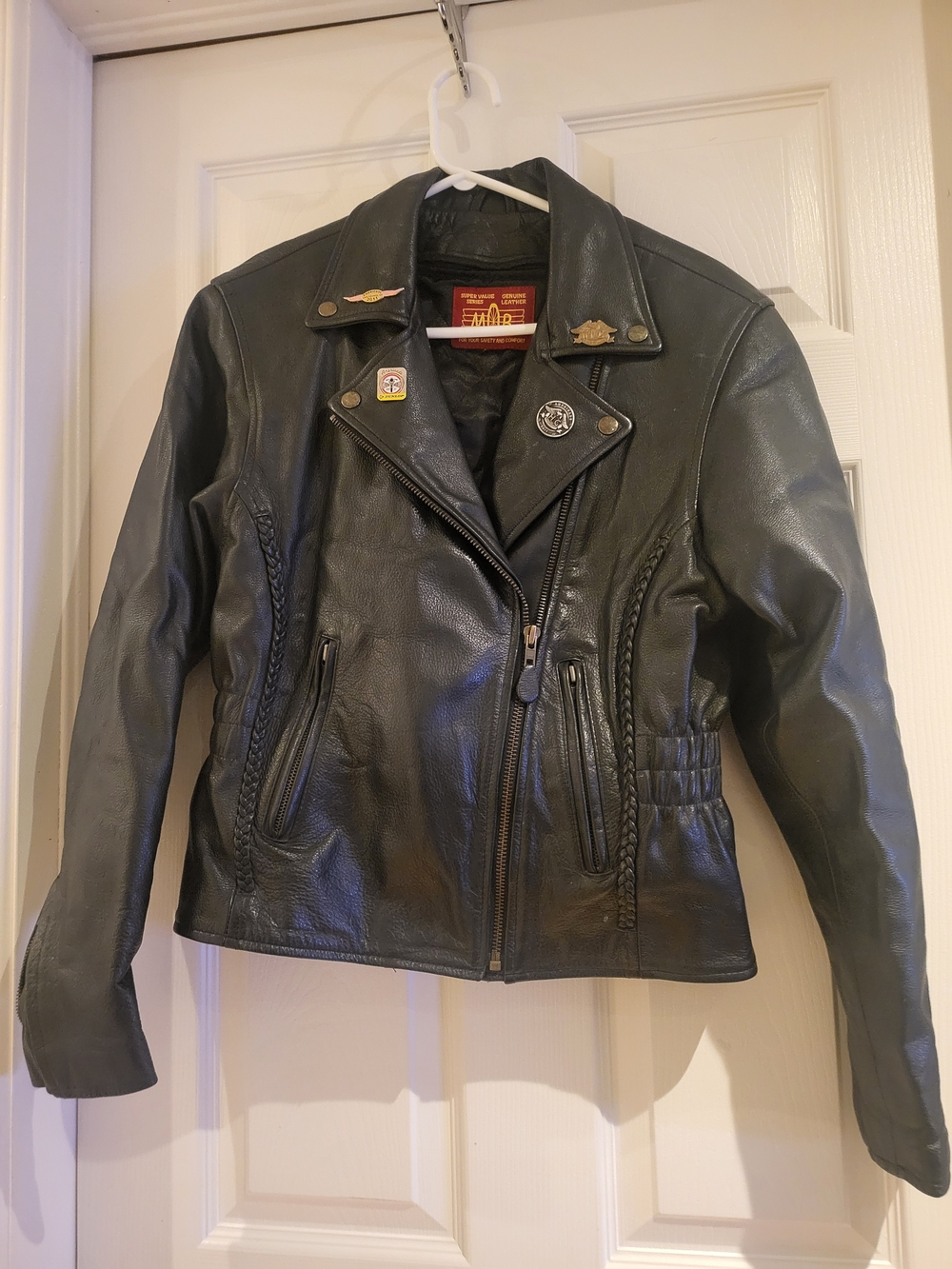 Classic Black Leather Biker Jacket - Women (36)